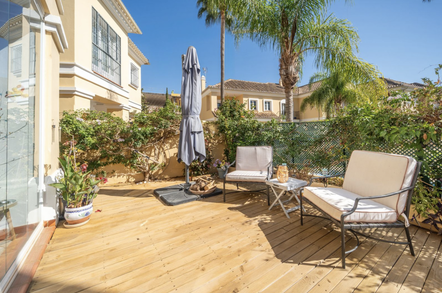 Terrassa de Casa adosada en venda en Marbella amb Aire condicionat, Terrassa i Piscina