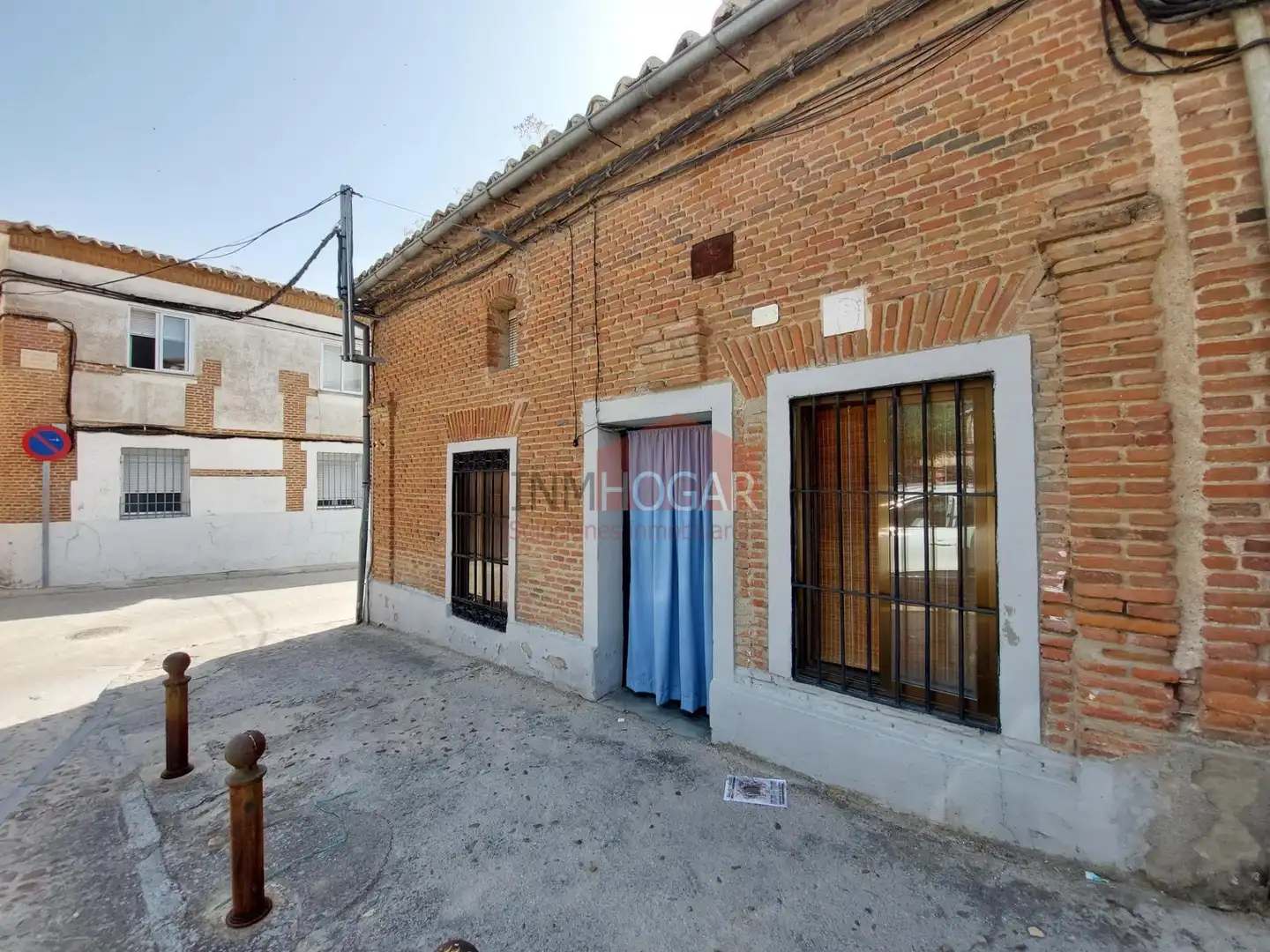 Vista exterior de Casa o xalet en venda en Madrigal de las Altas Torres