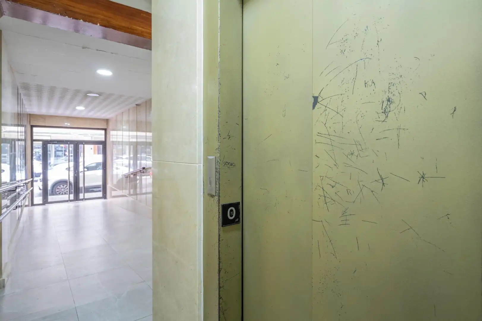 Flat for sale in Calle Santa Clara, Barrio de Zaidín