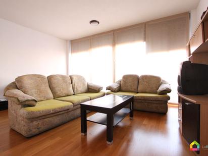 Living room of Flat for sale in  Toledo Capital  with Heating