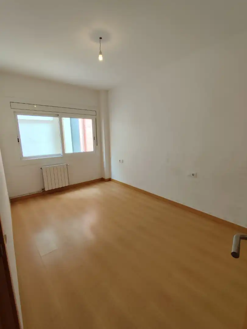 Habitación de Piso en venta en Barcelona con Calefacción, Parquet y Horno