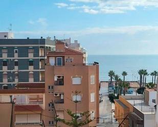 Vista exterior de Àtic en venda en Torrevieja amb Terrassa