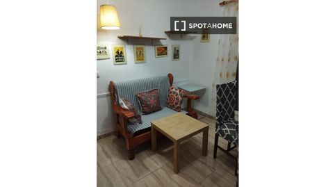 Foto 4 von Wohnung zur Miete in Peñamefecit - Avda Barcelona, Jaén Capital