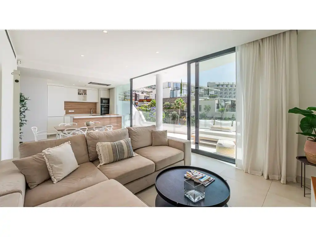 Apartamento en venta en Avenida 8 De Marzo, El Higuerón