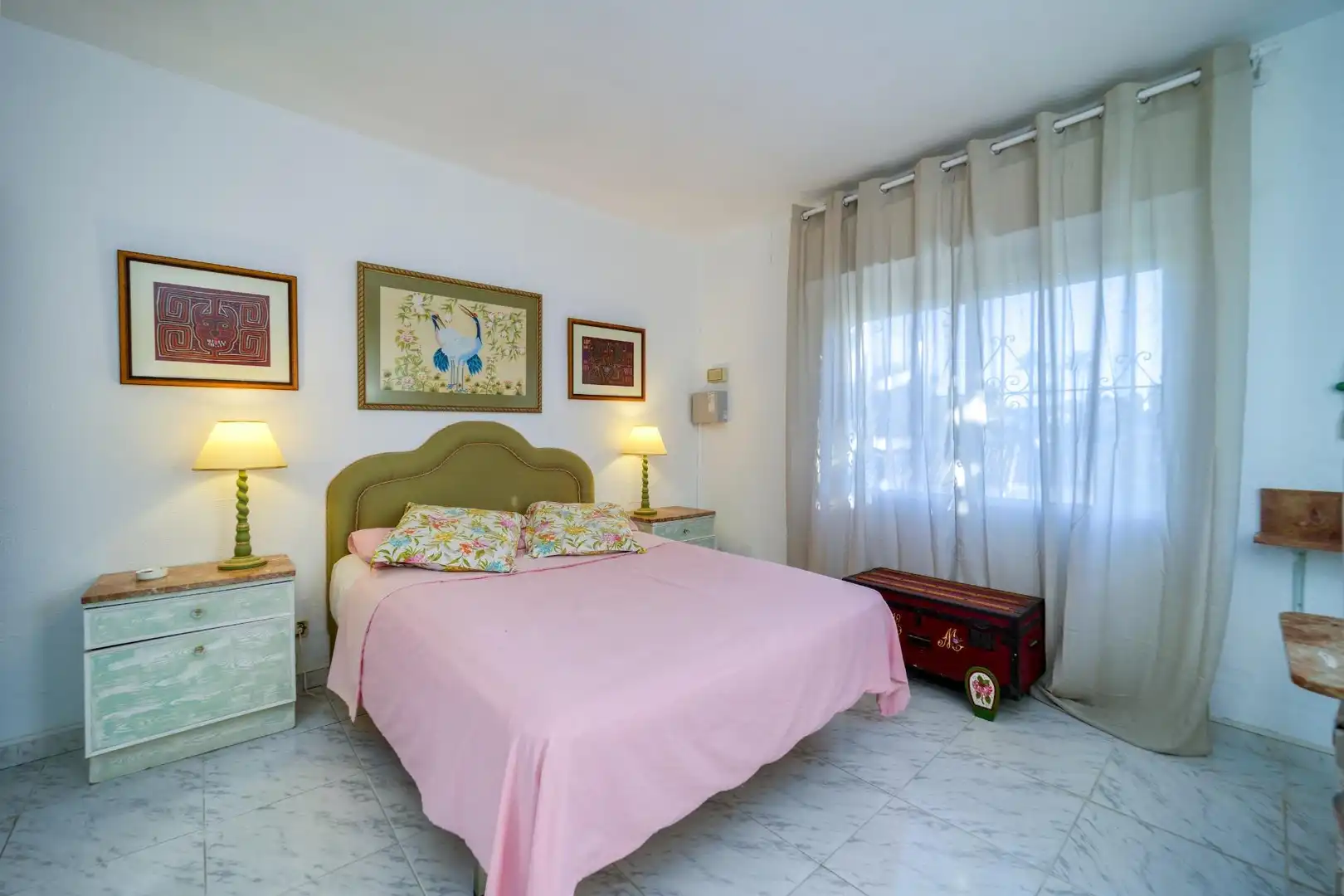 Dormitori de Casa o xalet en venda en Marbella amb Aire condicionat, Calefacció i Alarma