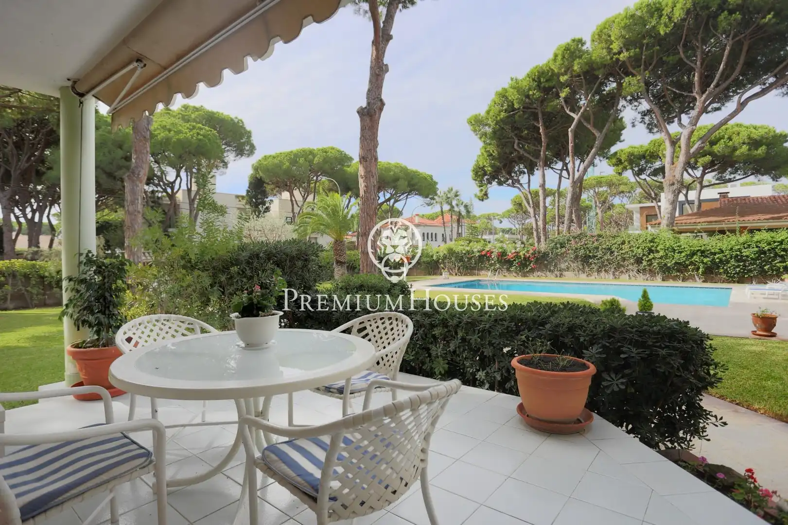 House with pool for sale in La Pineda, imagen 25