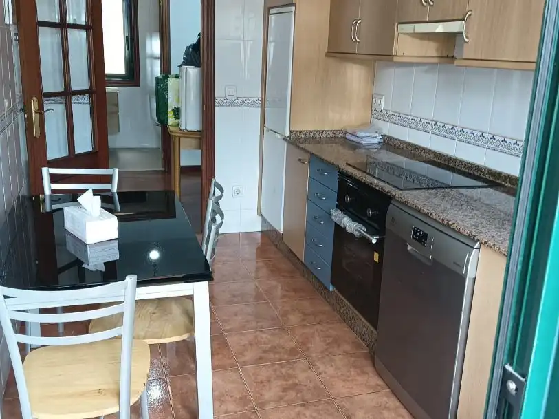 Cocina de Piso de alquiler en Arteixo con Calefacción, Parquet y Amueblado