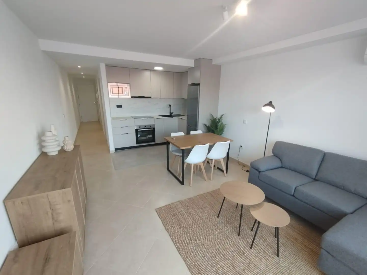 Apartament amb ascensor de lloguer a Calle RELENGUILLO