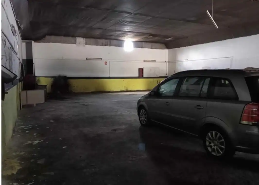 Parking of Industrial buildings for sale in Arico