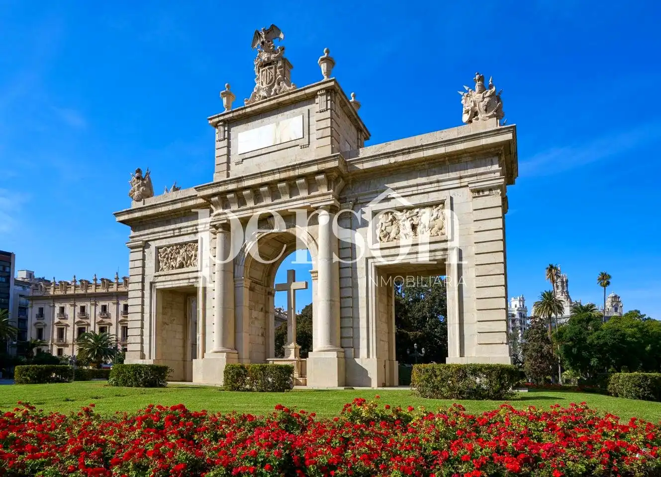 Dachboden zum Verkauf in Valencia mit Klimaanlage, Terrasse und Möbliert
