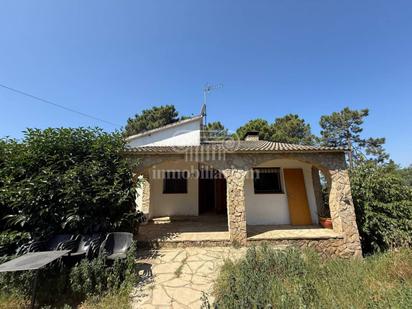 Vista exterior de Casa o xalet en venda en Vidreres amb Calefacció, Jardí privat i Terrassa