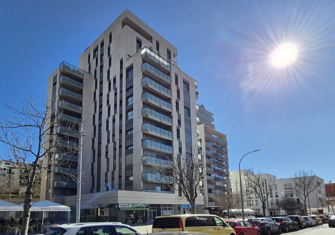Vista exterior de Piso en venta en Terrassa con Aire acondicionado, Terraza y Amueblado