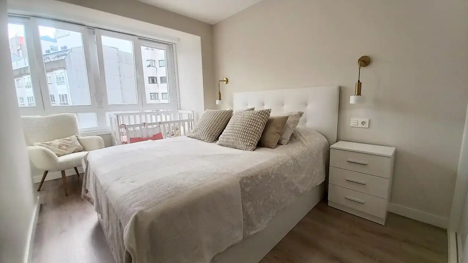 Habitación de Piso en venta en A Coruña Capital  con Calefacción