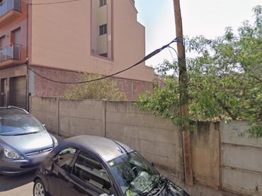 Terreno residenziale in vendita a calle Tortonyes