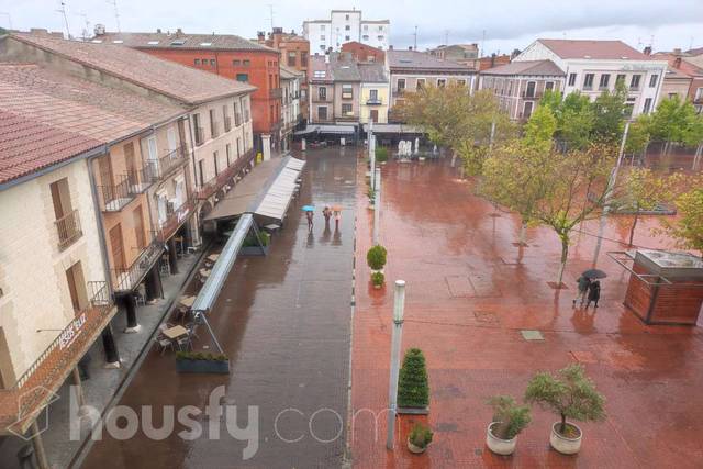 Piso en Venta en CL BERNAL DIAZ DEL CASTILLO, . en Medina del Campo