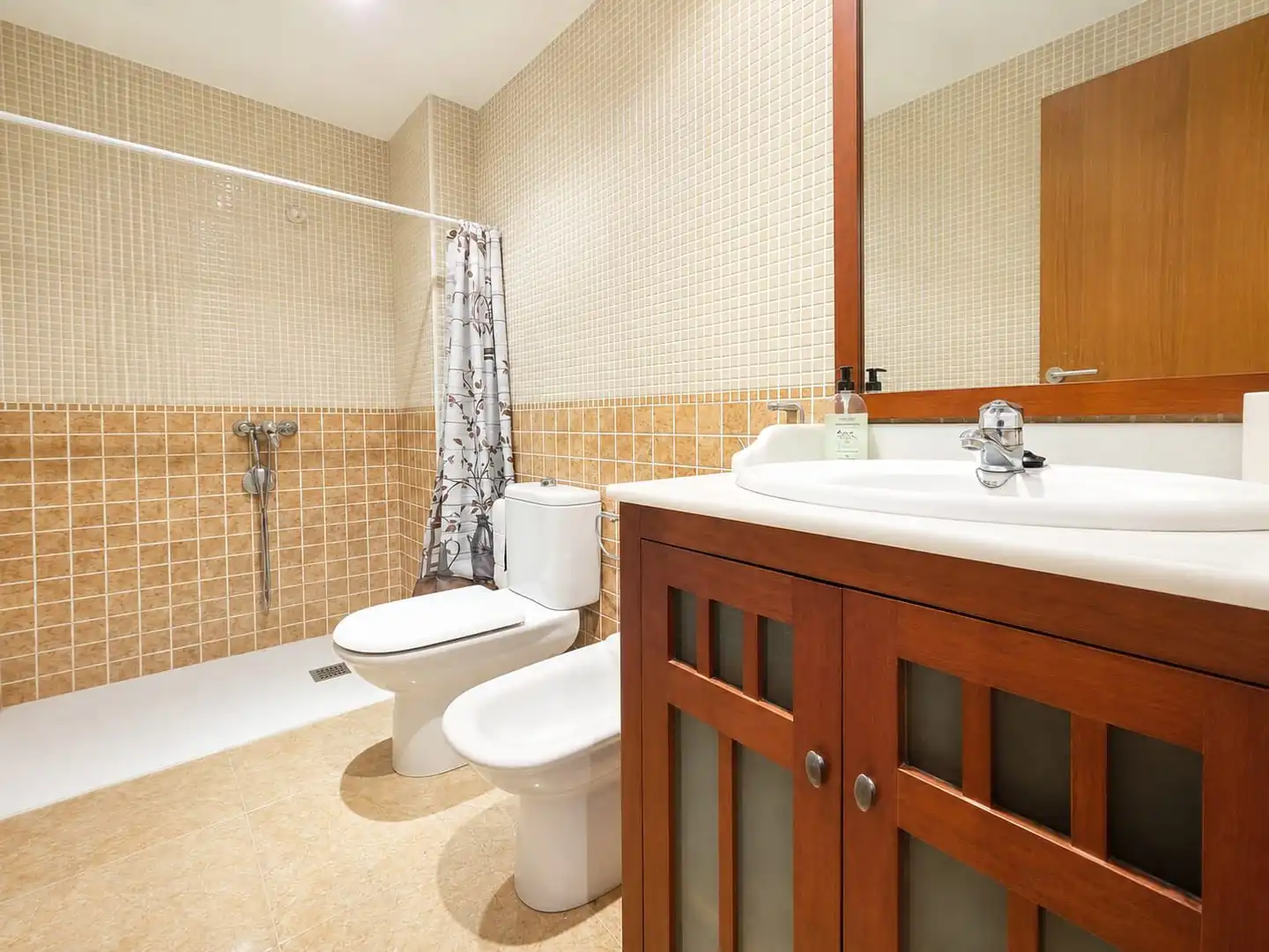 Badezimmer von Wohnungen zum Verkauf in Moncofa mit Klimaanlage und Terrasse
