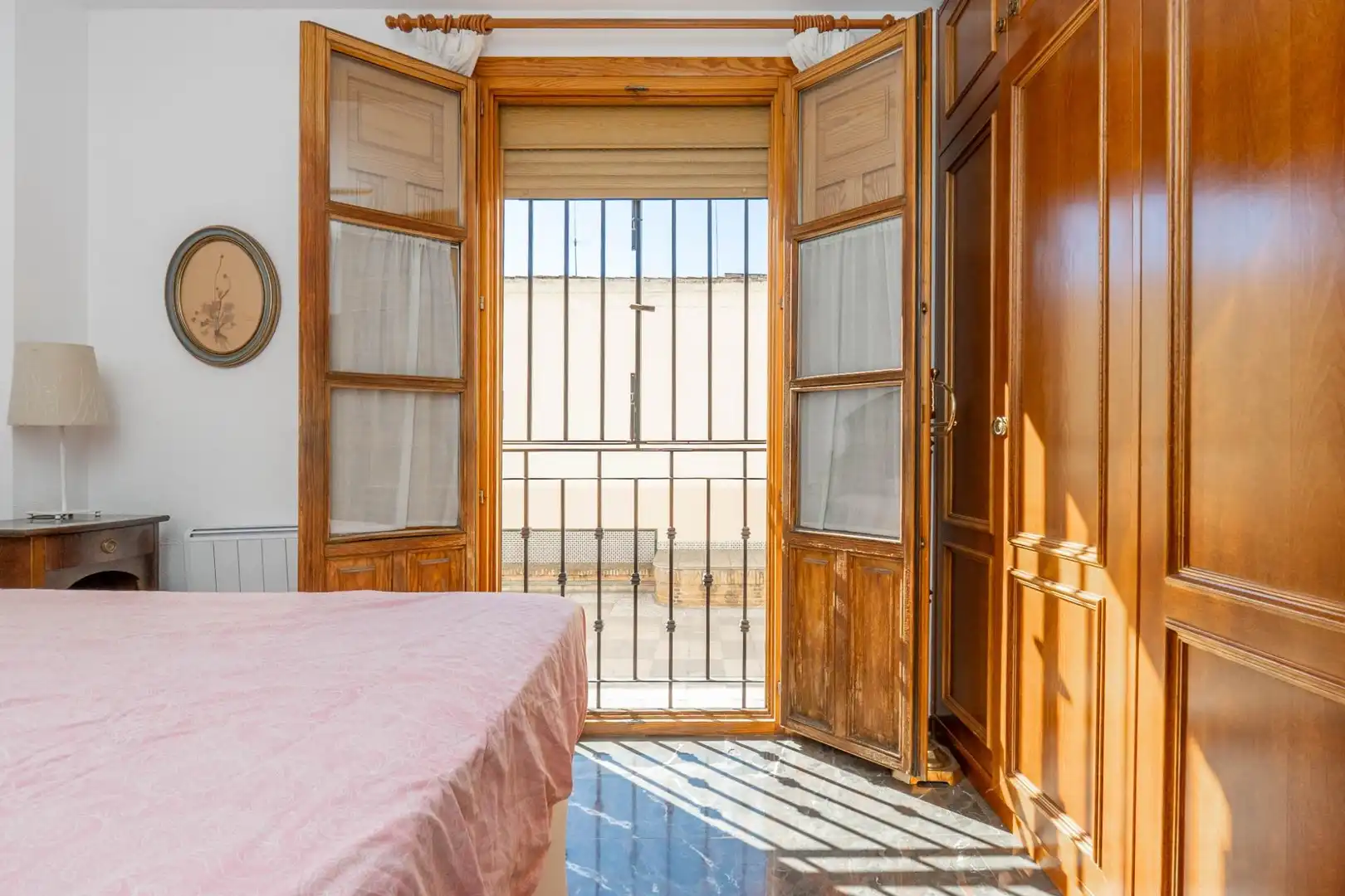 Bedroom of Flat for sale in Granada  with Heating and Furnished