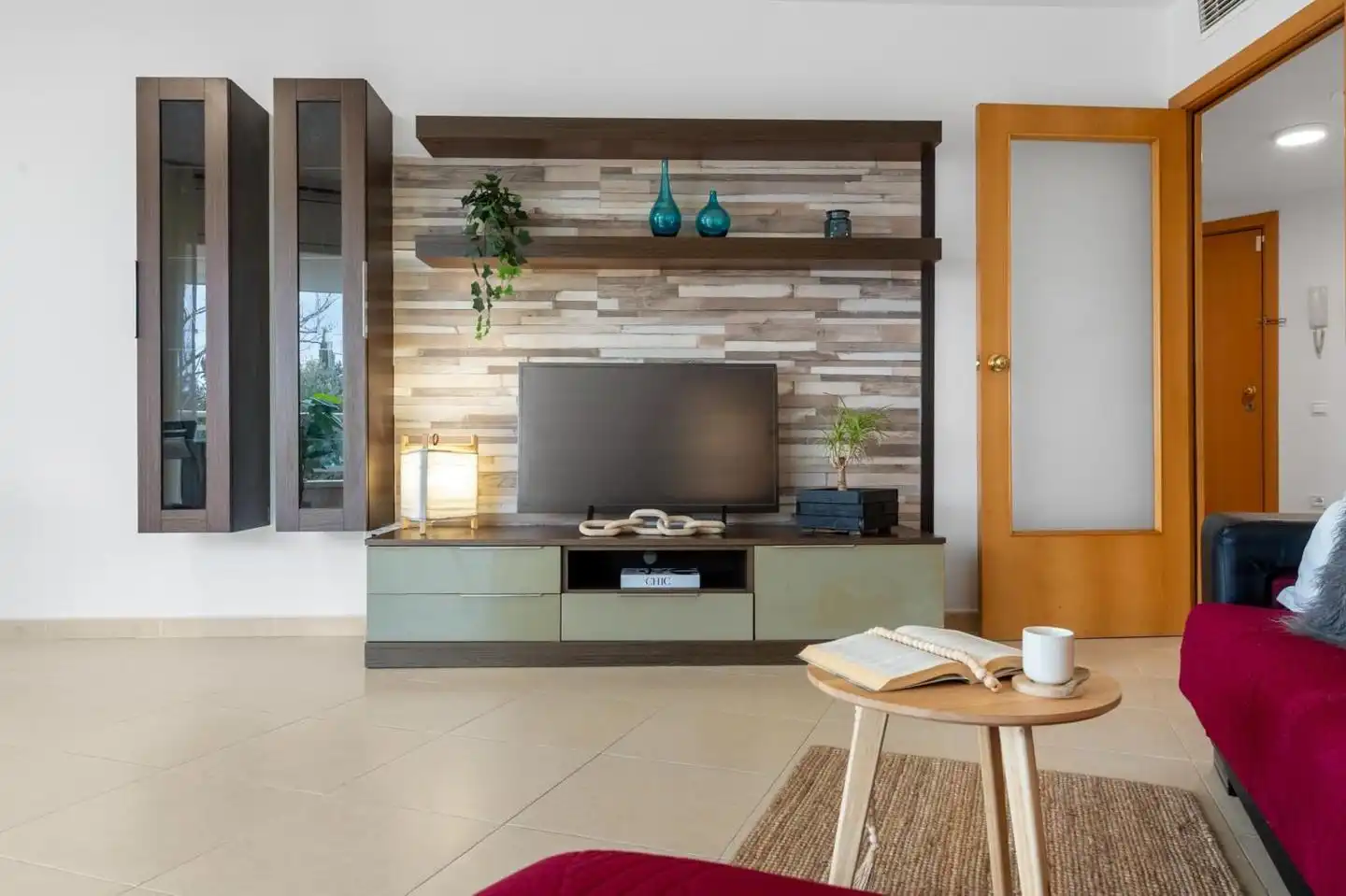 Sala de estar de Piso en venta en Cambrils con Terraza, Amueblado y Piscina comunitaria