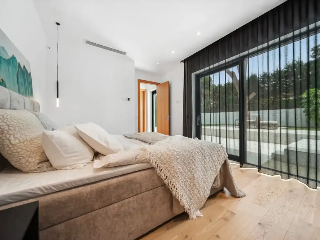 Chalet con piscina en venta en Elviria - Cabopino, imagen 10