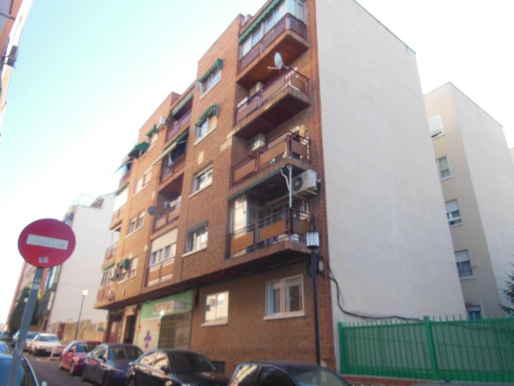 Exterior view of Garage for sale in Valdemoro