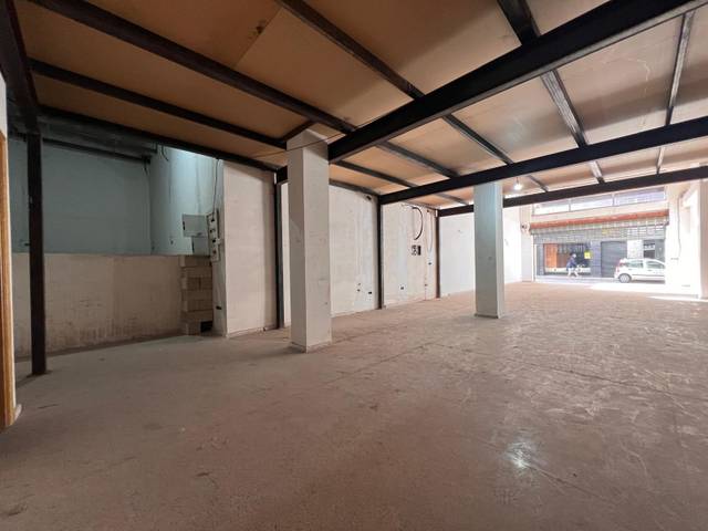 Local comercial en Alquiler en Plaza Castelar - Mercado Central