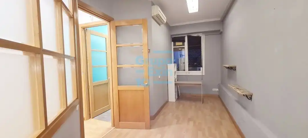 Business premises to rent in Centro - Mendibil - Santiago, imagen 8
