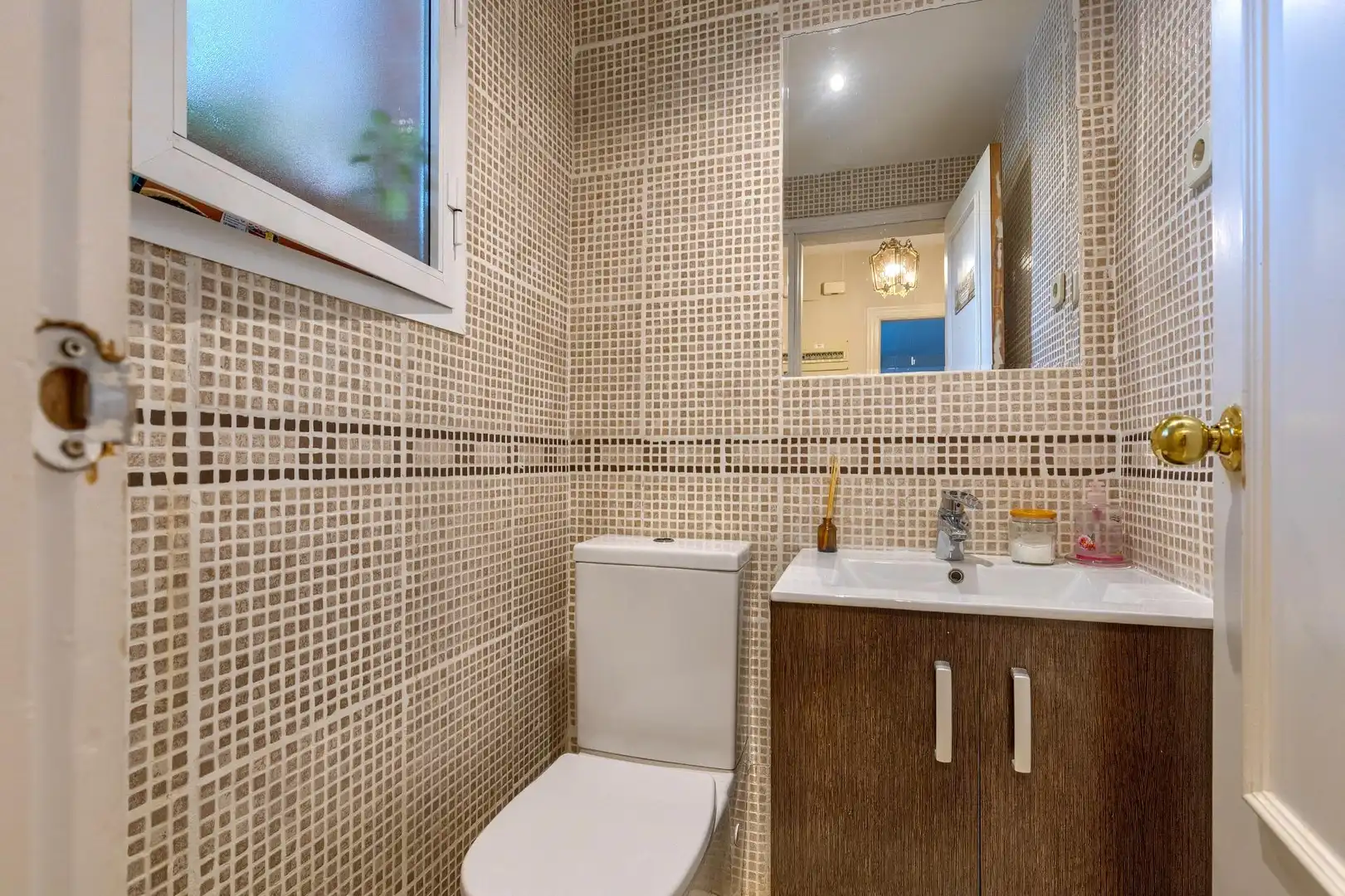 Badezimmer von Einfamilien-Reihenhaus zum Verkauf in San Lorenzo de El Escorial mit Heizung, Privatgarten und Abstellraum