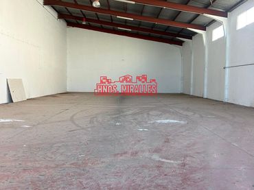 Nave industrial en alquiler en Catral