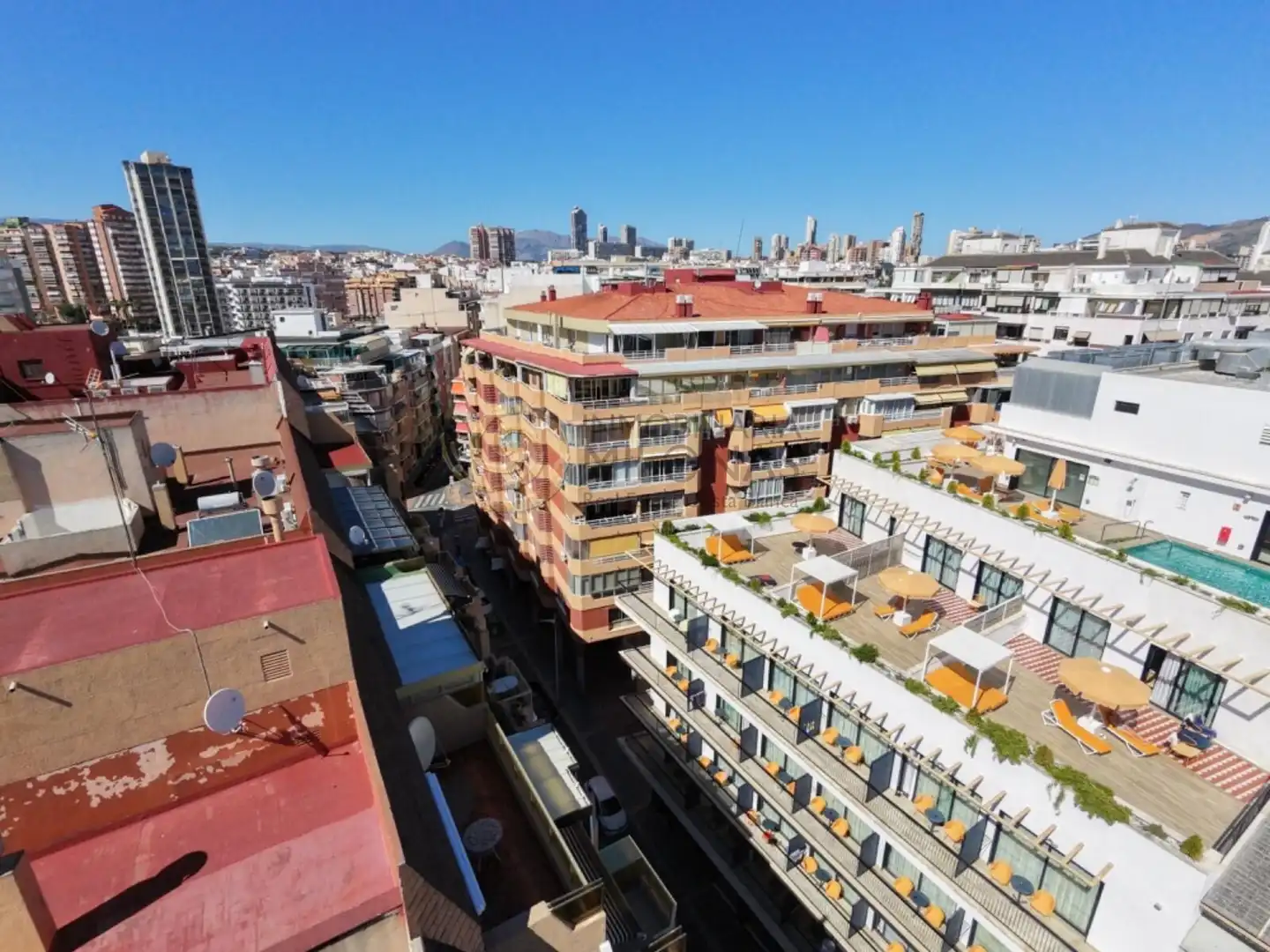 Apartment with terrace for sale in Calle MARQUES DE COMILLAS, imagen 17