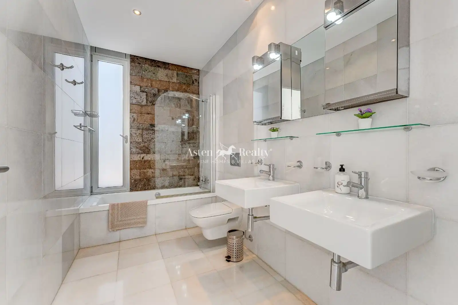 House with pool for sale in Londres, imagen 25