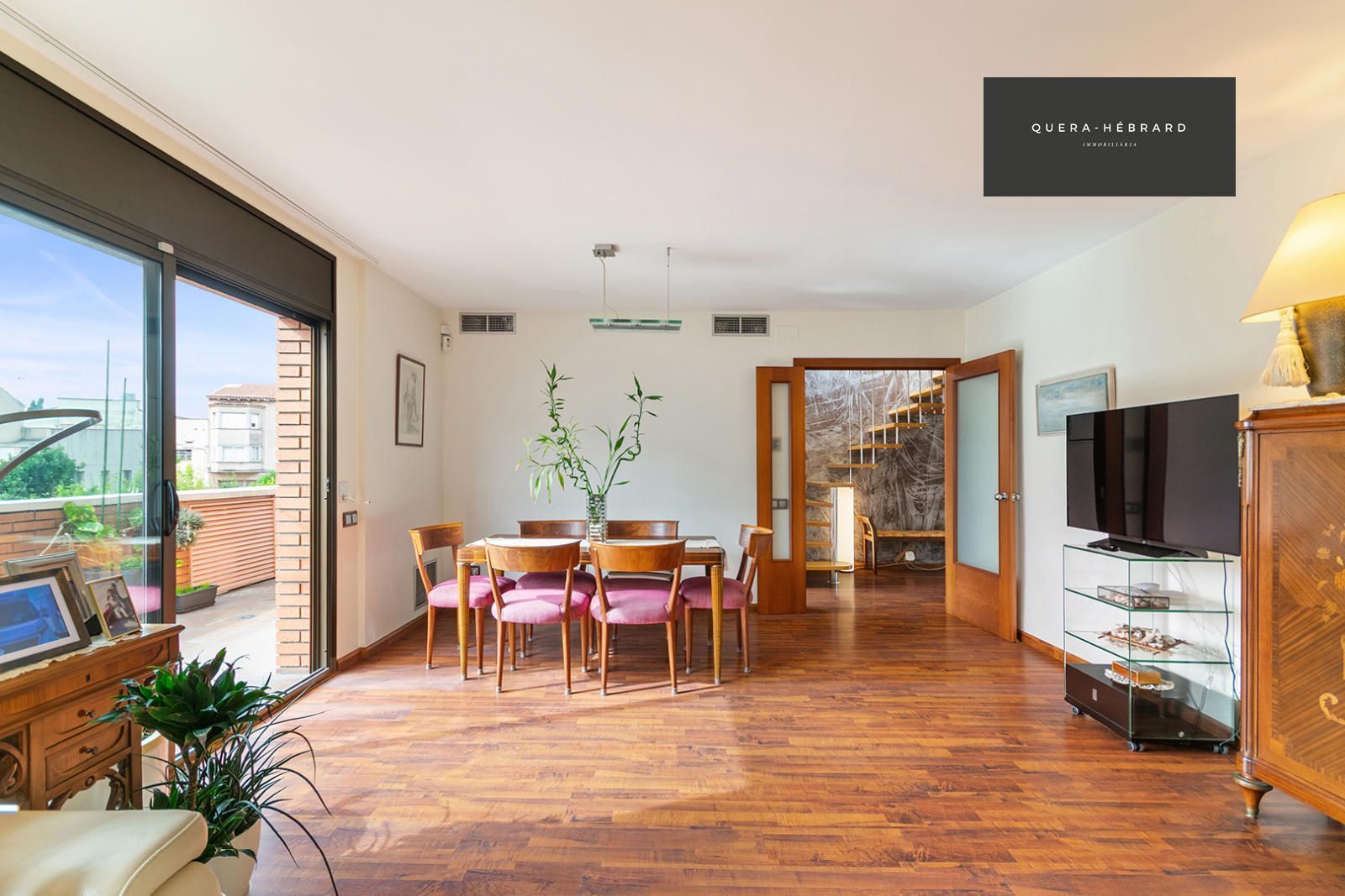 Esszimmer von Dachboden zum Verkauf in Sant Cugat del Vallès mit Klimaanlage, Heizung und Parkett