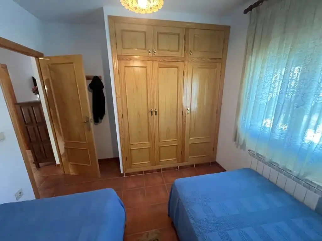 Habitación de Finca rústica en venta en Vianos con Calefacción, Jardín privado y Trastero