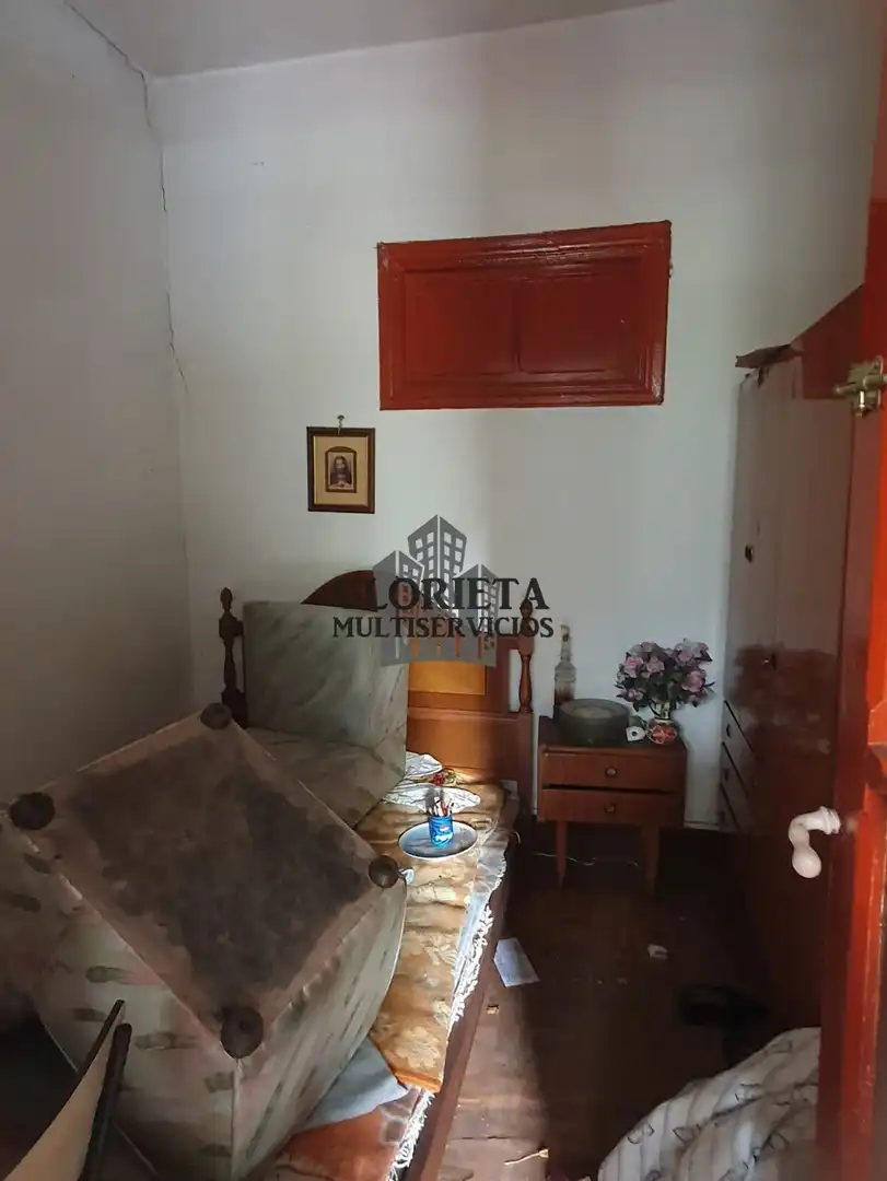 Dormitori de Casa adosada en venda en Vigo  amb Calefacció, Terrassa i Traster