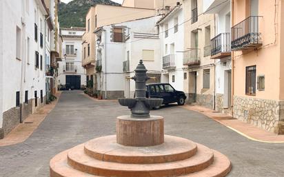 Vista exterior de Casa o xalet en venda en Torrechiva amb Terrassa