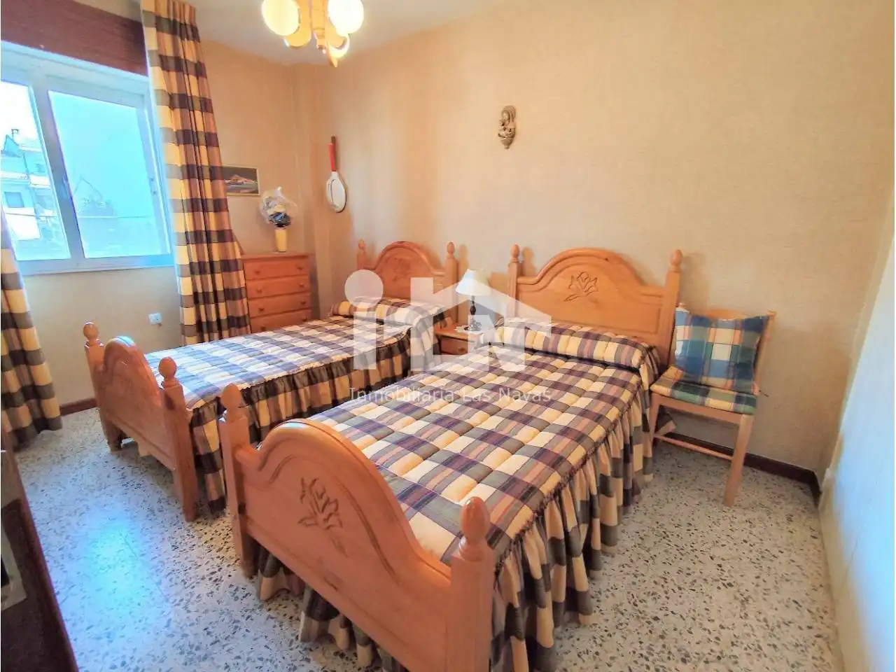 Habitación de Piso en venta en Las Navas del Marqués  con Calefacción, Terraza y Balcón