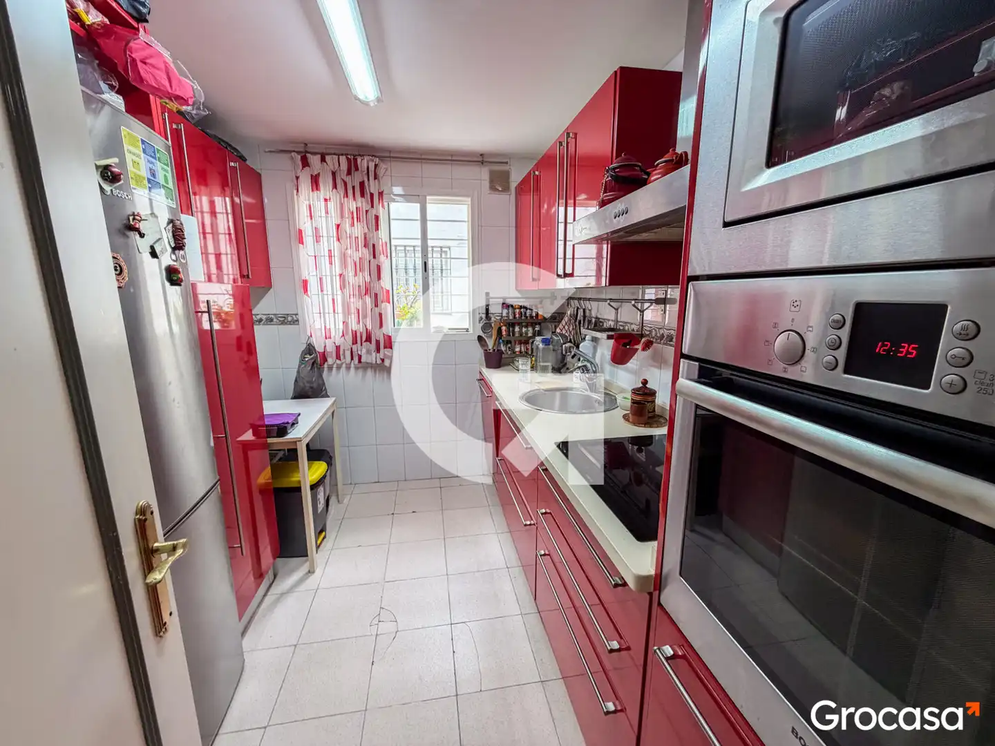 Küche von Dachboden zum Verkauf in Rincón de la Victoria mit Privatgarten, Terrasse und Ofen