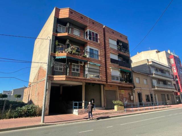 Local comercial en Venta en Avenida FABIAN ESCRIBANO en Beniaján