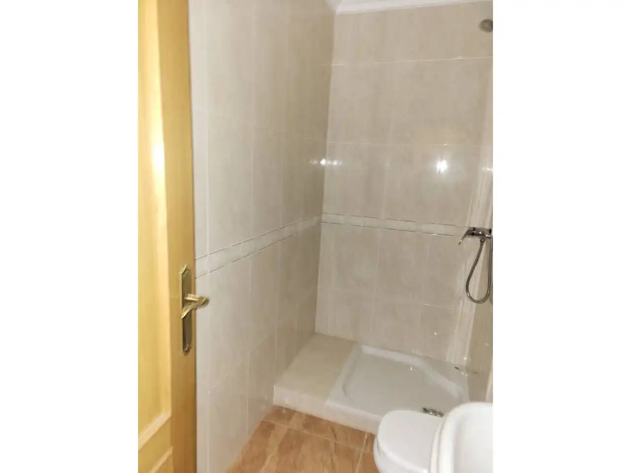 Piso con ascensor en venta en Baza, imagen 3