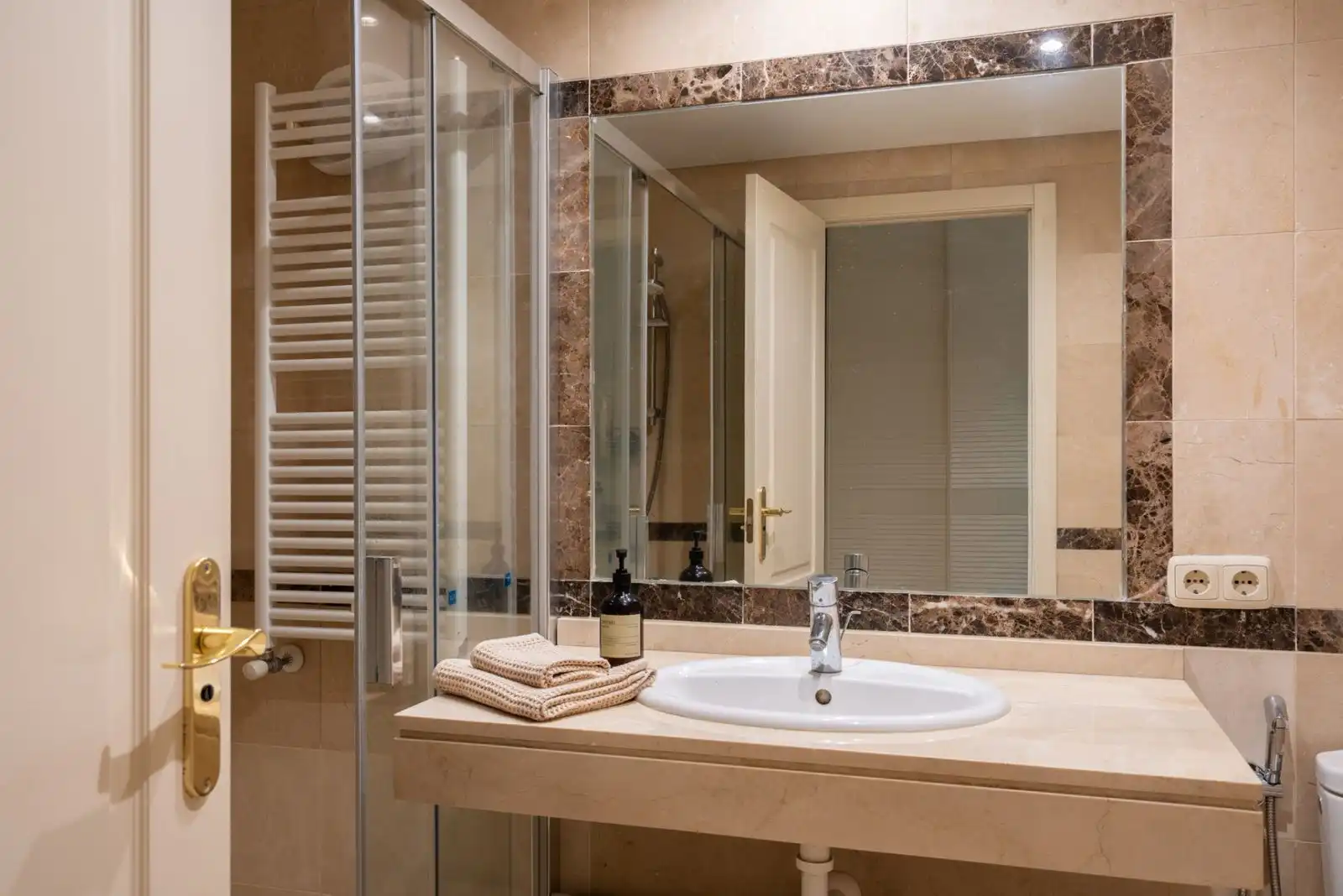 Bany de Apartament en venda en Marbella amb Aire condicionat, Terrassa i Traster