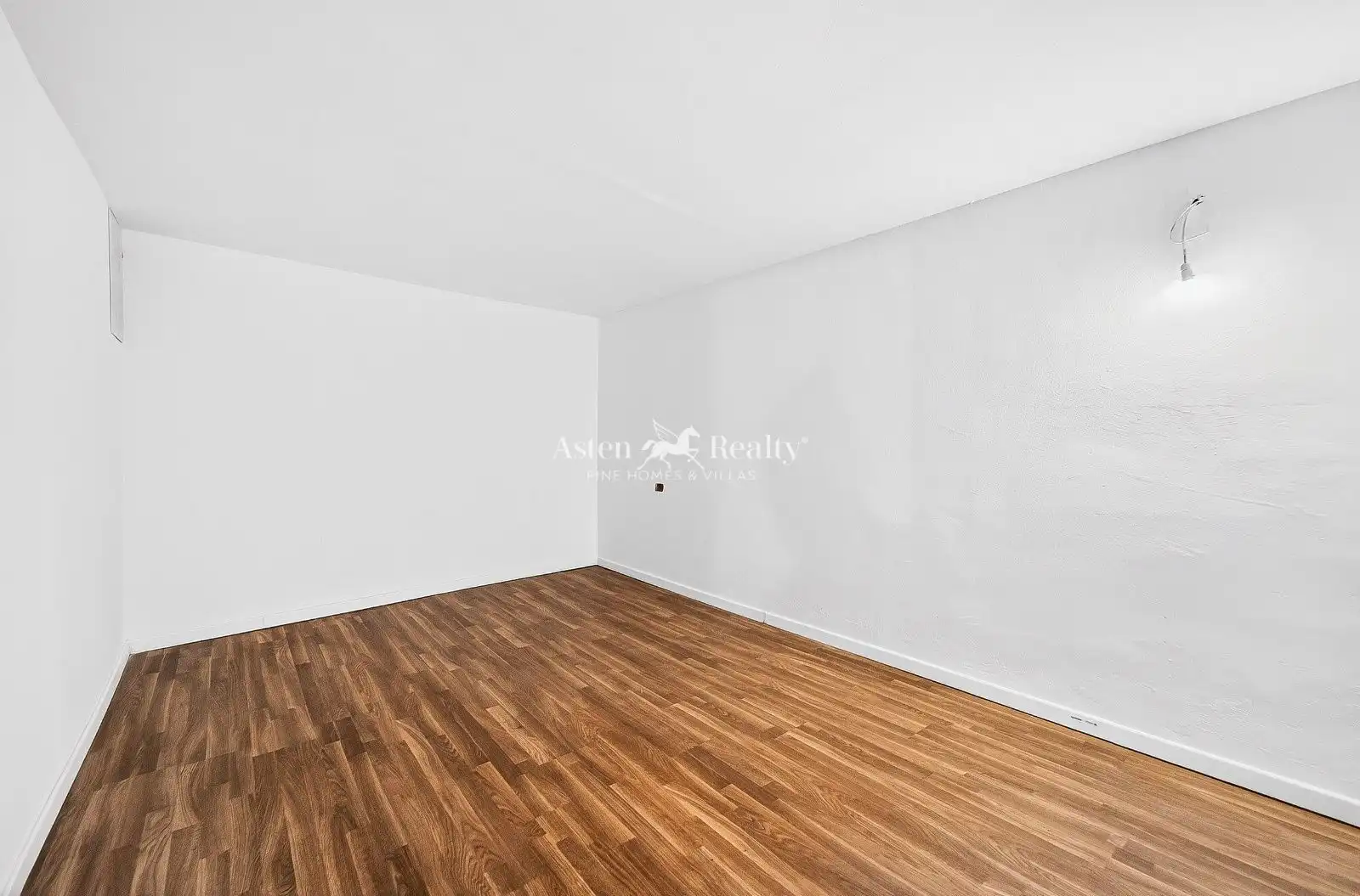 Local en venta en Guía de Isora con Terraza y Alarma