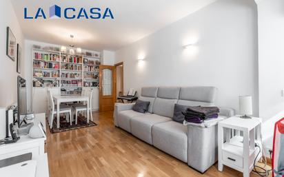 Flat for sale in Calle de Puerto Serrano, Legazpi, Arganzuela,  Madrid Capital