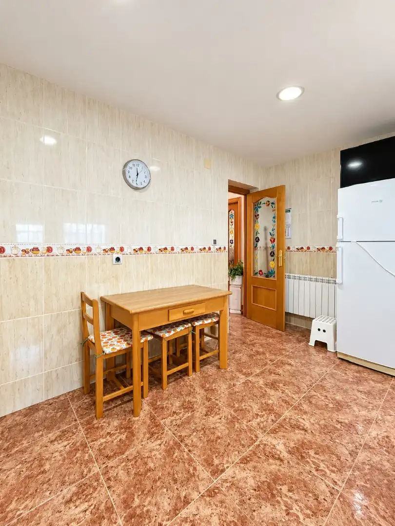 Casa bifamiliare con piscina in vendita a Villa del Prado, imagen 13