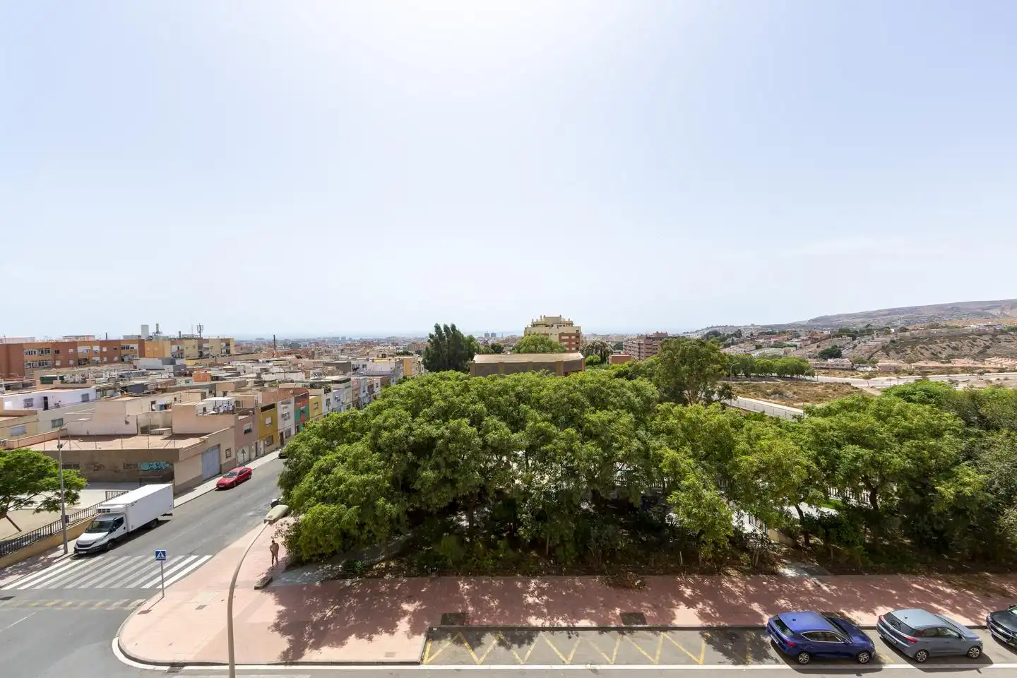 Vista exterior de Pis en venda en Almería amb Moblat