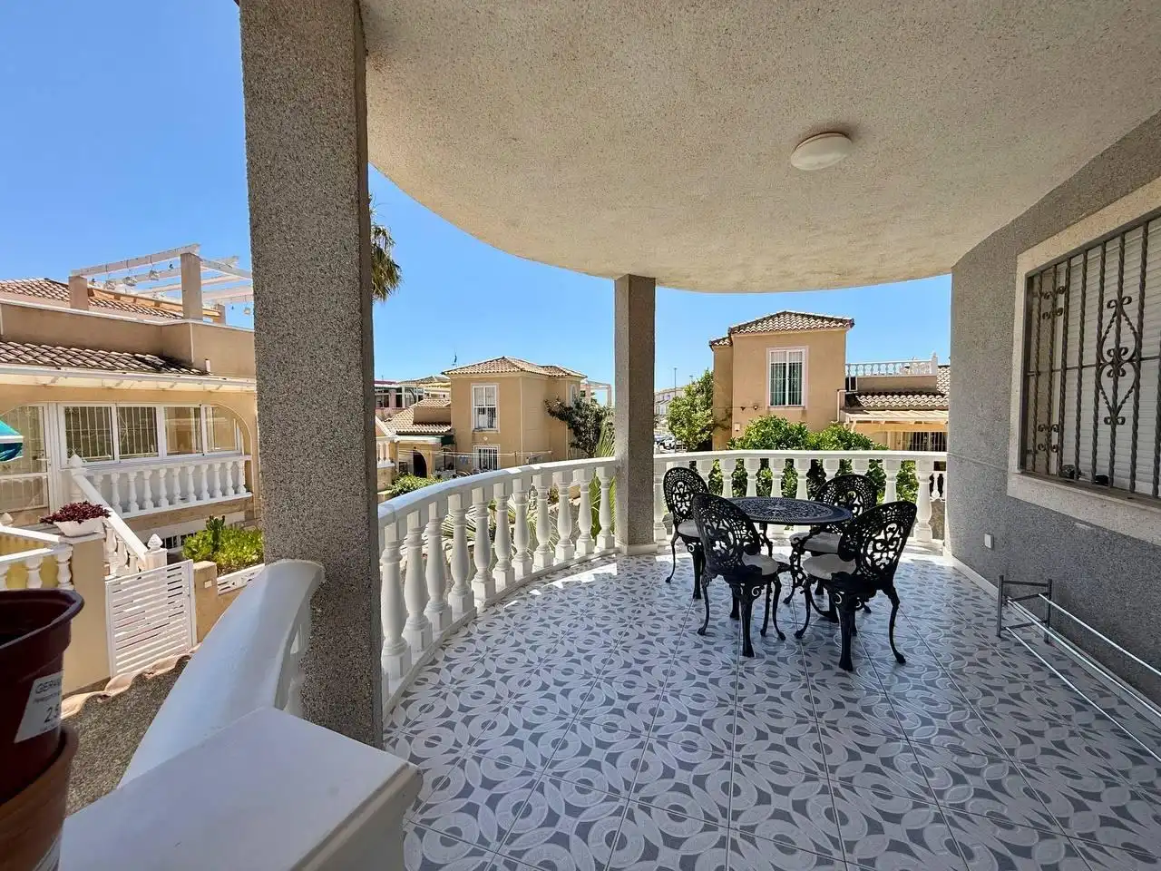 Terrassa de Casa o xalet en venda en Orihuela amb Aire condicionat, Calefacció i Jardí privat