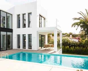 Exterior view of House or chalet for sale in Marbella  with Air Conditioner, Terrace and Swimming Pool