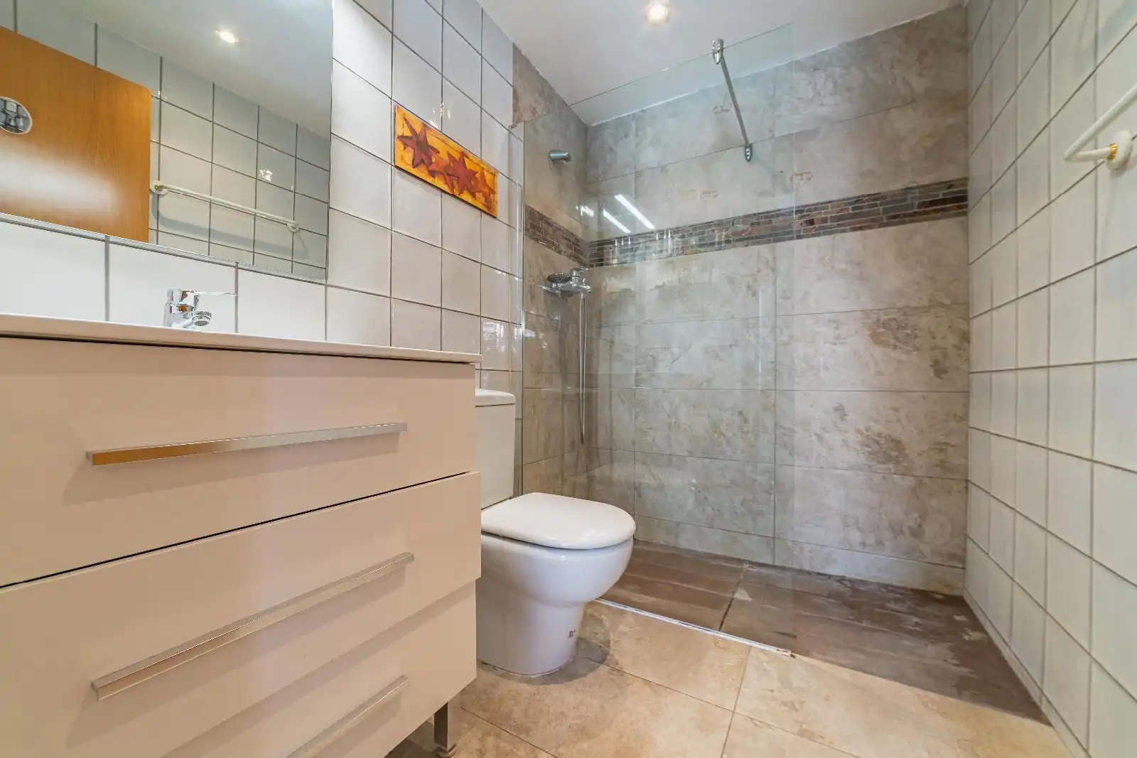 Badezimmer von Einfamilien-Reihenhaus zum Verkauf in Vilassar de Mar mit Klimaanlage, Heizung und Terrasse