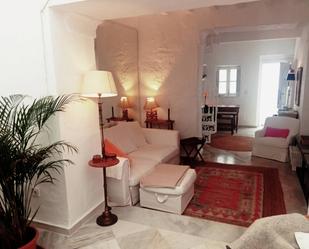 Sala d'estar de Casa o xalet de lloguer en Marbella amb Aire condicionat, Calefacció i Moblat