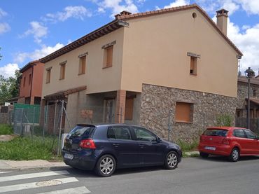 Casa pareada en venta en Calle Peña del Oso 30