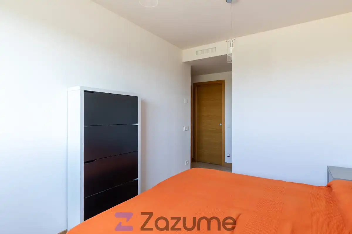 Bedroom of Flat for rent in Madrid  with Air Conditioner, Private garden and Terrace