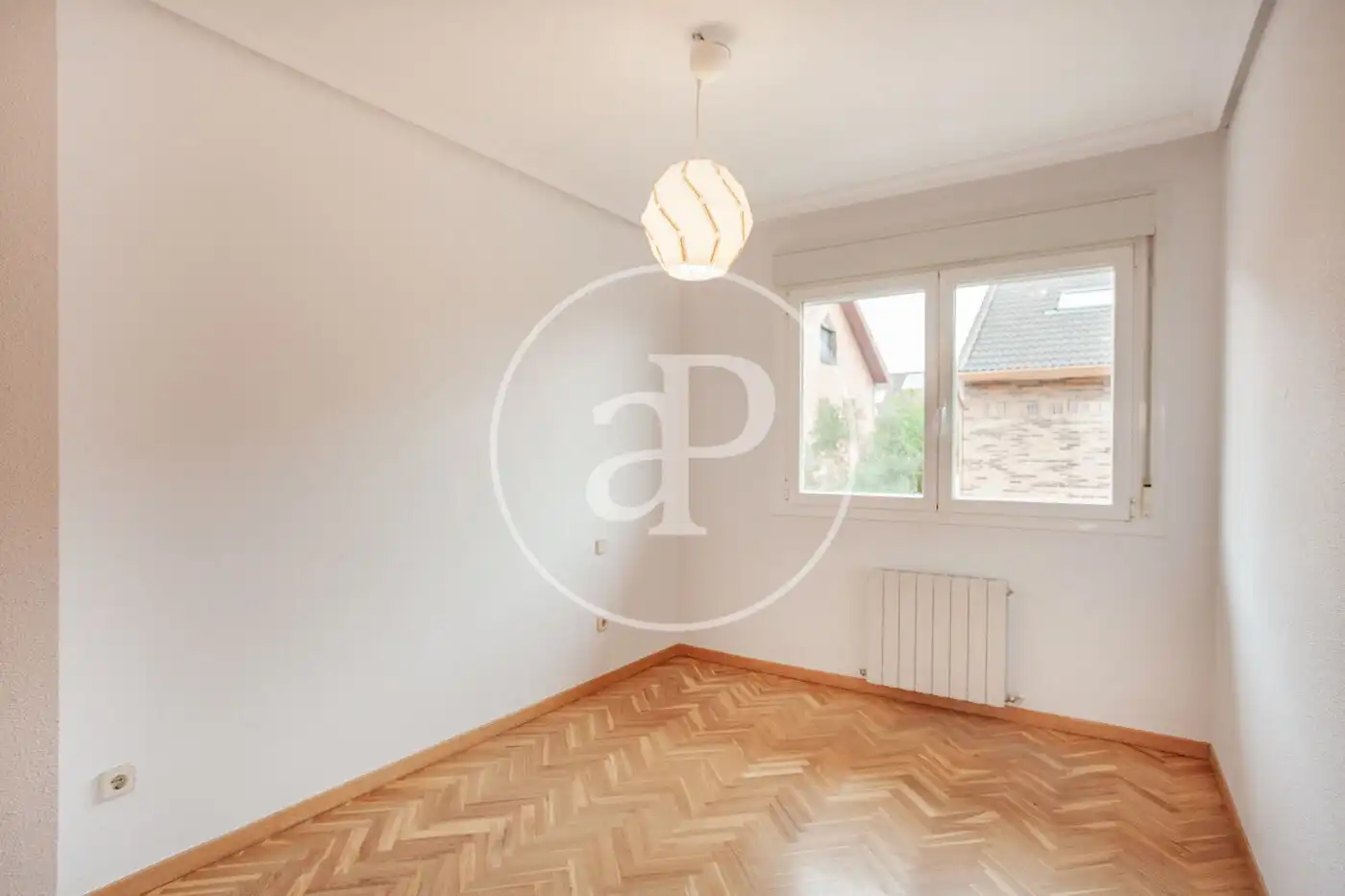 Bedroom of Houses for rent in Madrid  with Air Conditioner, Heating and Private garden